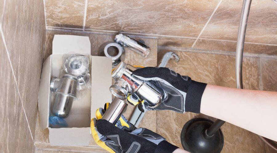 Professional gutter cleaning in Lillie, LA